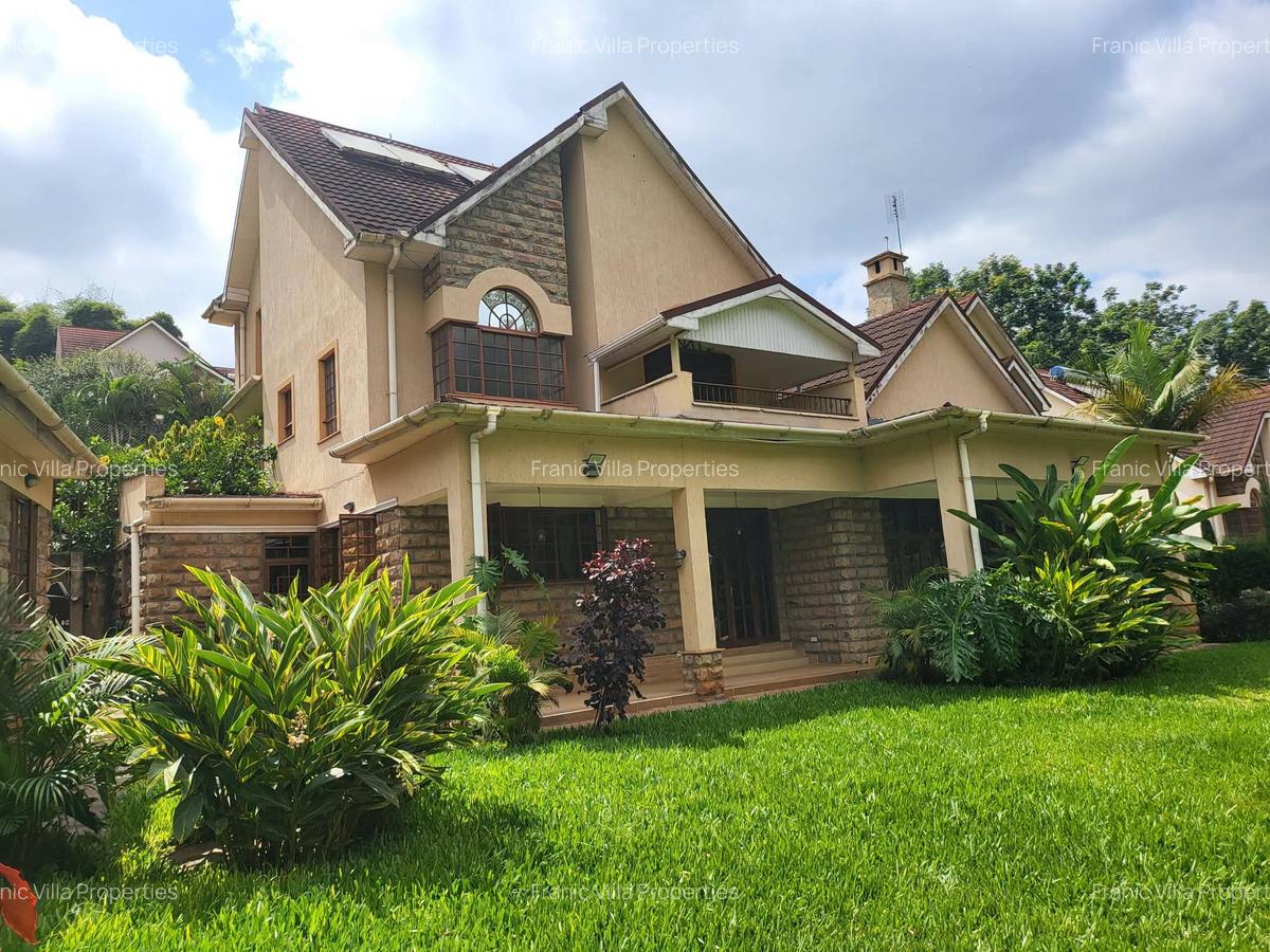 5 Bed Villa with En Suite at Lonetree - 1