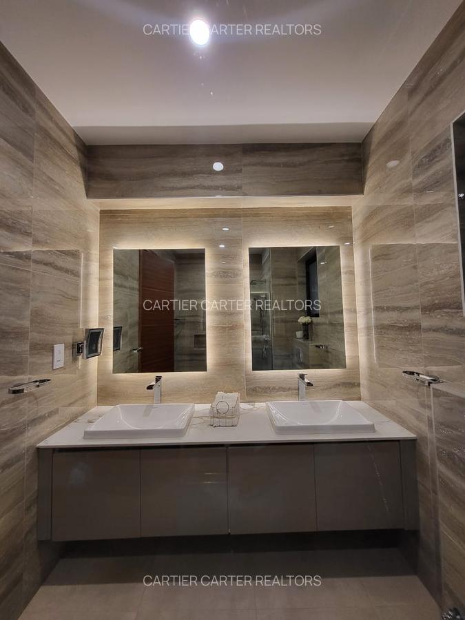 3 Bed Apartment with En Suite in Riverside - 10