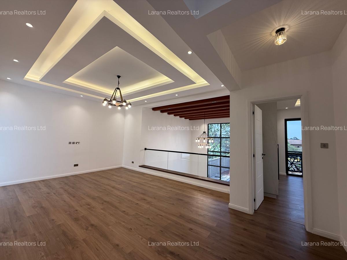 5 Bed Townhouse with En Suite at Mzima Springs - 11