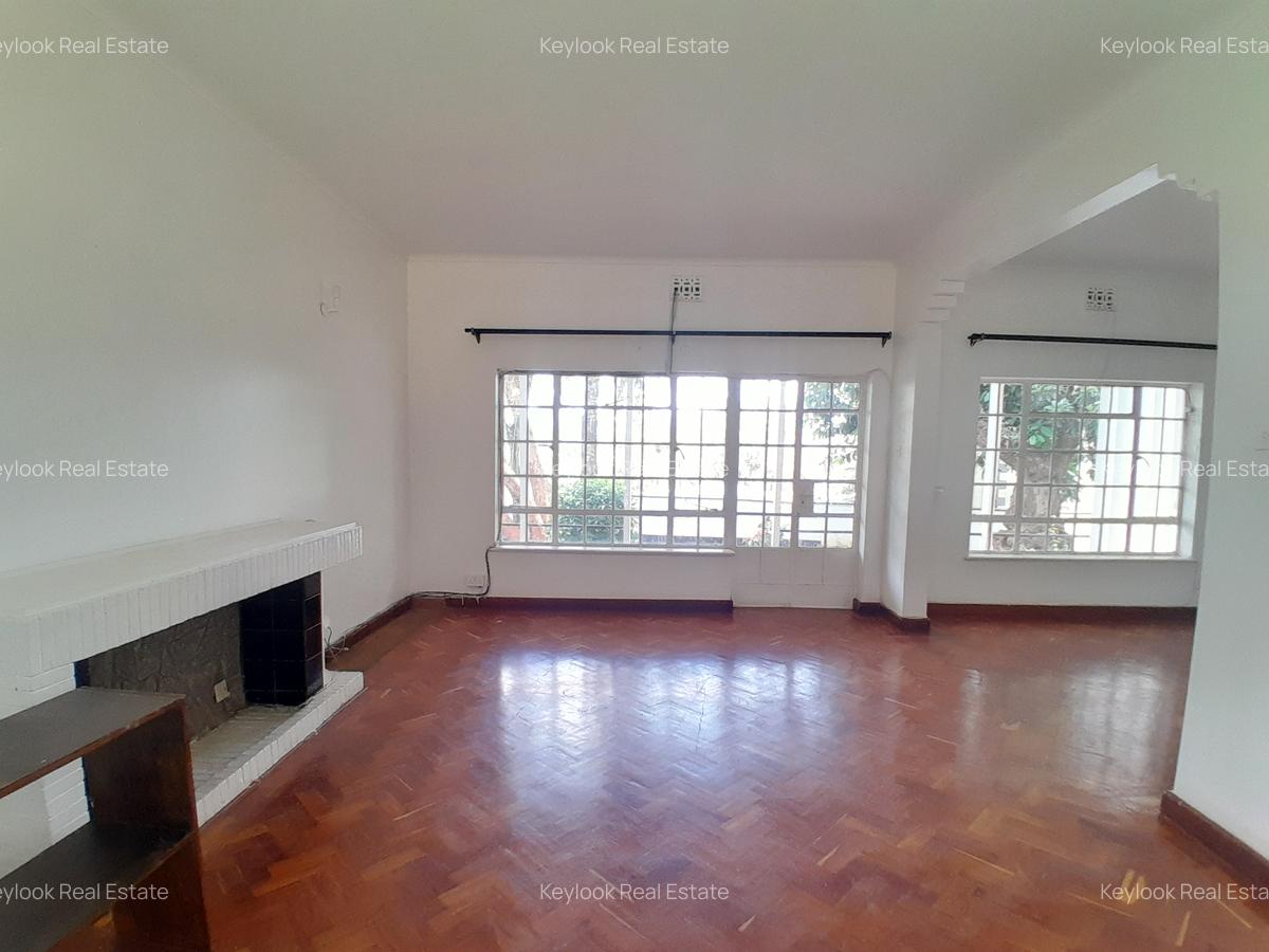 3 Bed House with En Suite at Lavington Green - 13