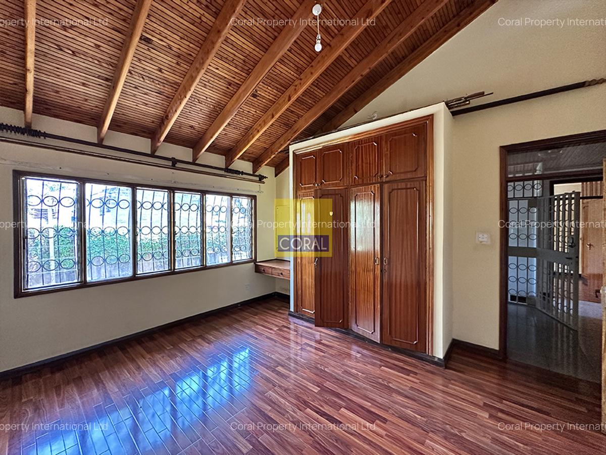 5 Bed House in Kilimani - 11