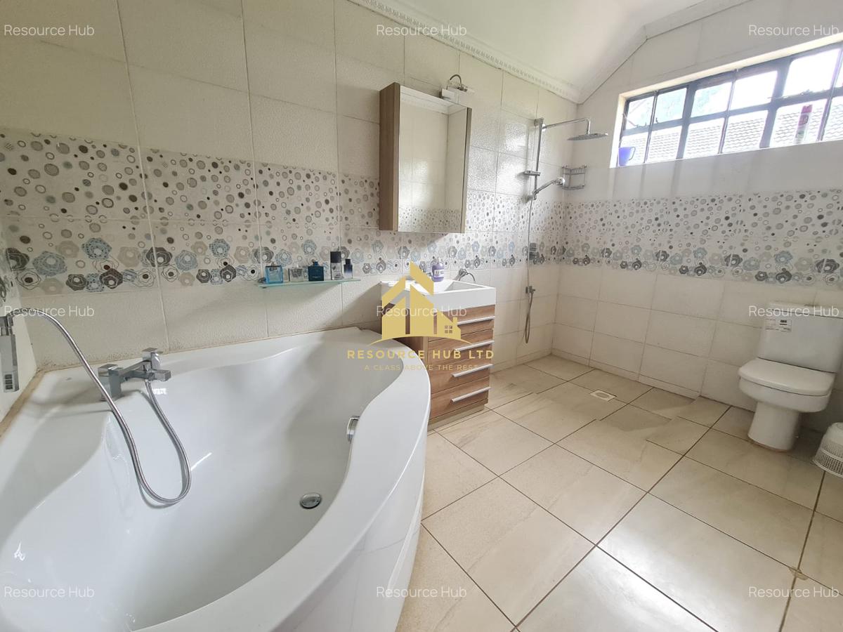 4 Bed House with En Suite at Nyari - 8