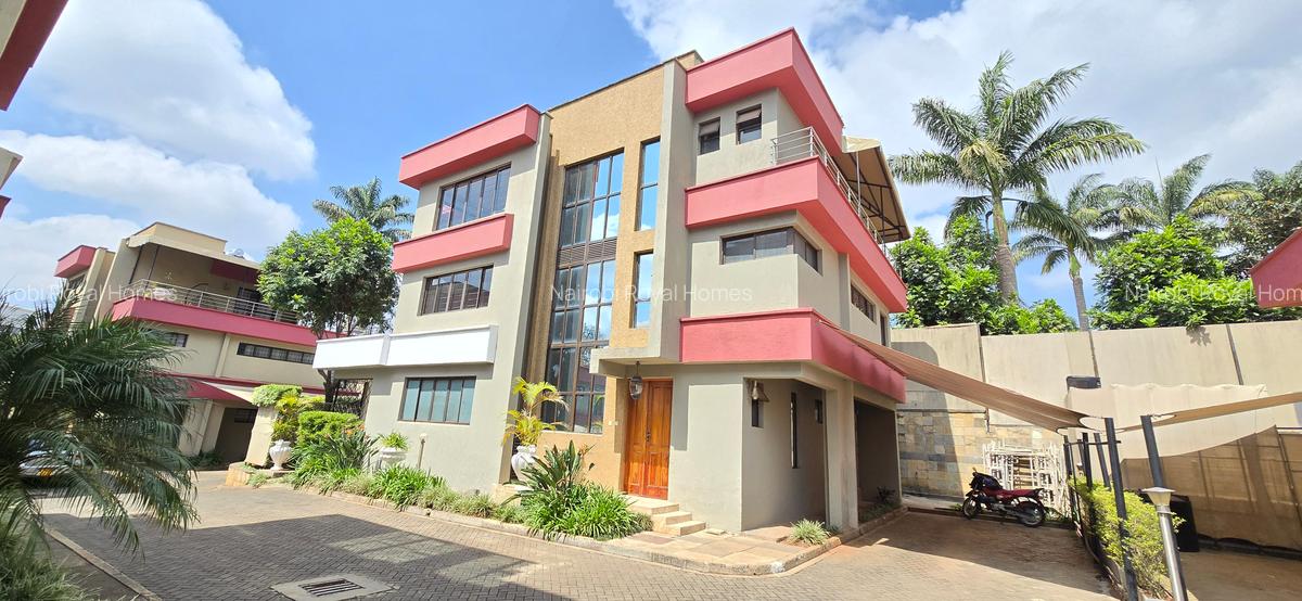 5 Bed Townhouse with En Suite at Convent Drive - 4
