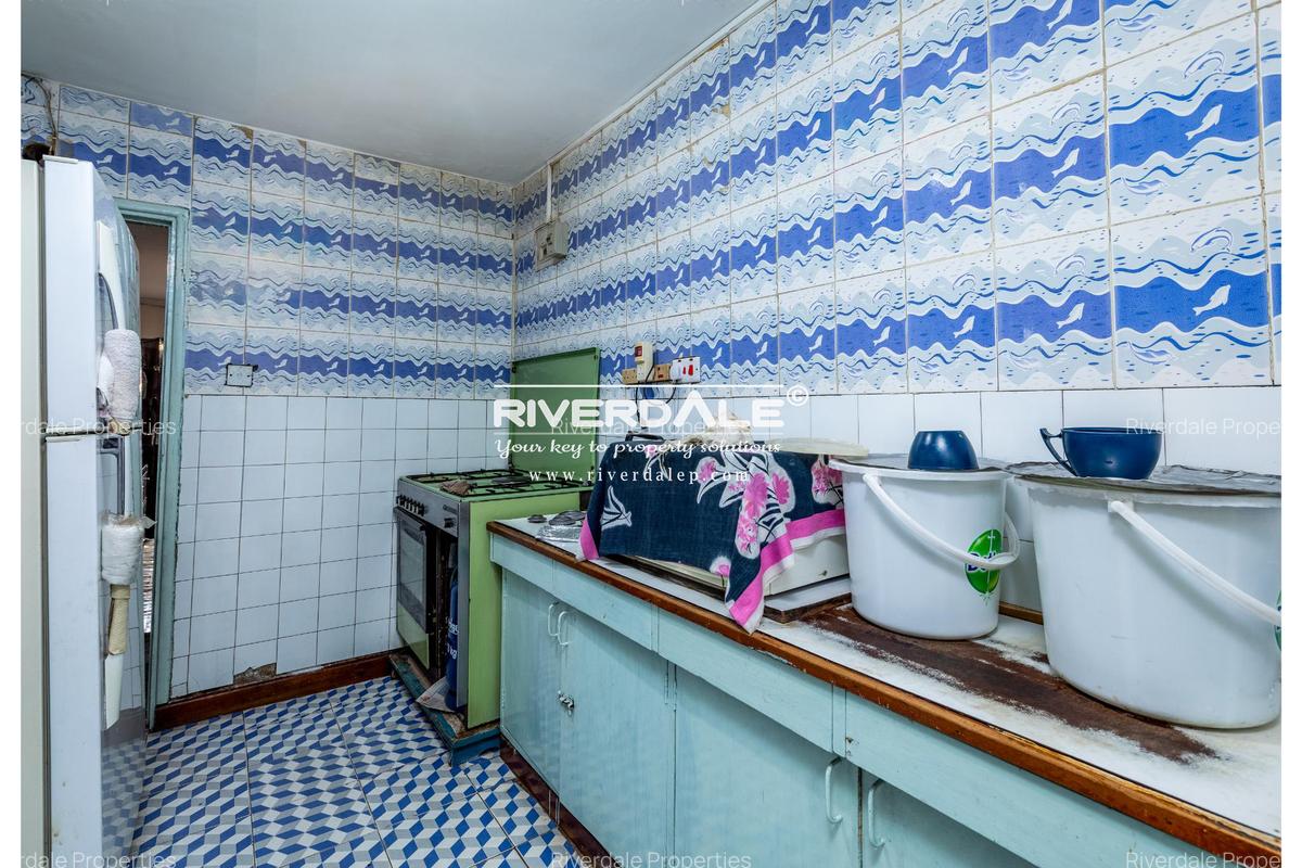 5 Bed Townhouse with En Suite in South B - 2