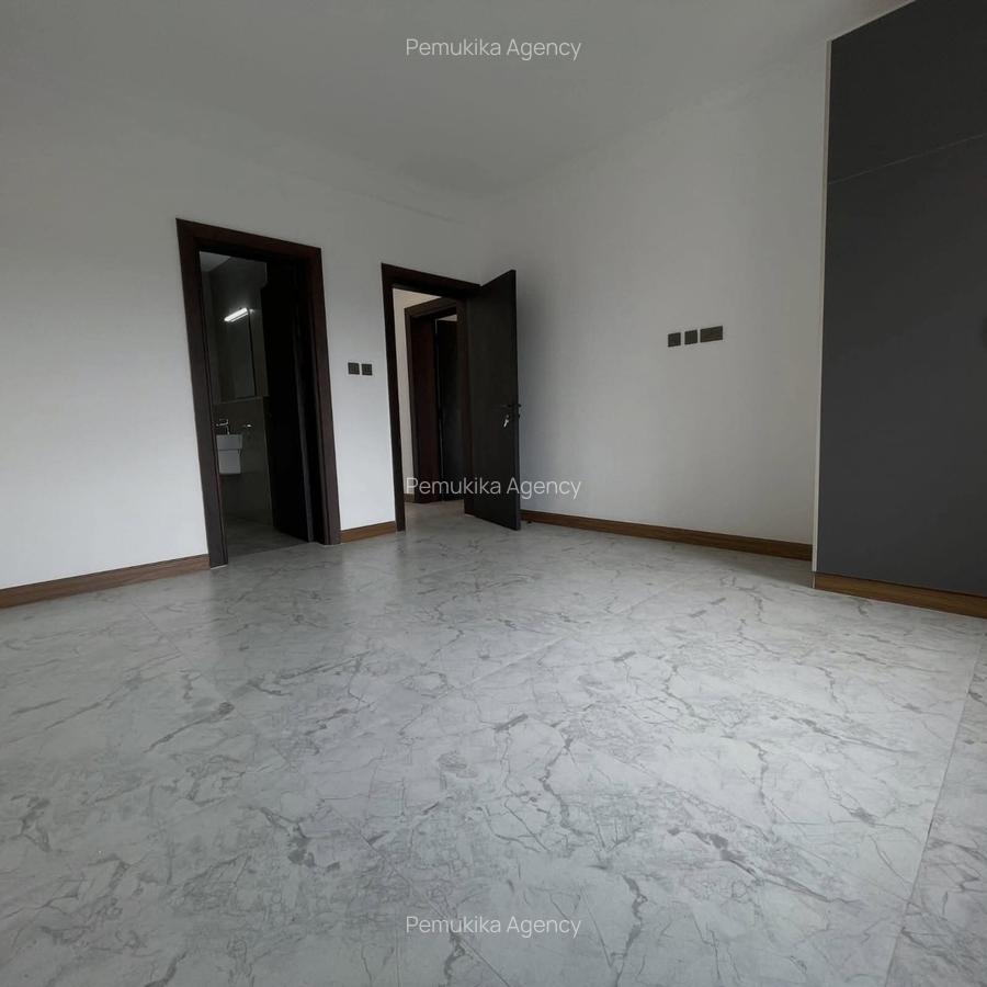 3 Bed Apartment with En Suite in Kileleshwa - 4