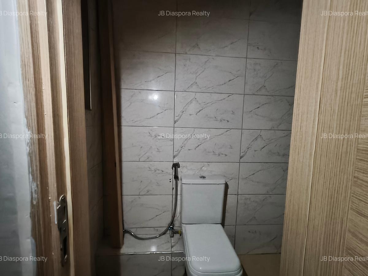 4 Bed Apartment with En Suite at 5Th Parklands - 9