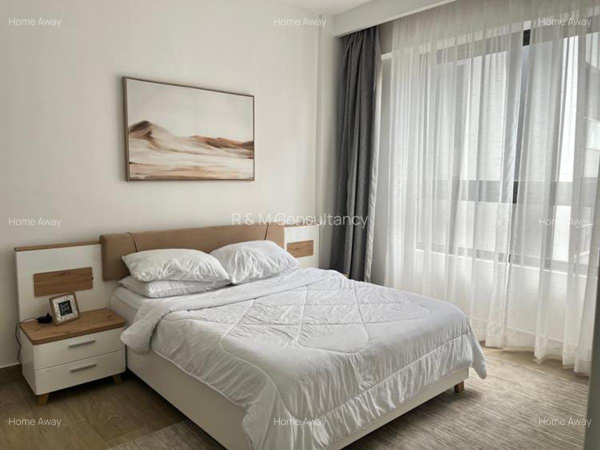 Furnished 3 Bed Apartment with En Suite in Riverside - 12