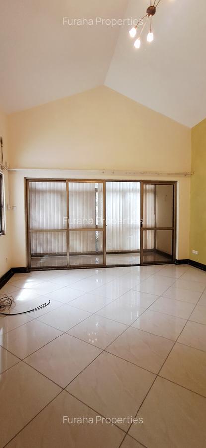 3 Bed Townhouse with En Suite at Nyali - 14