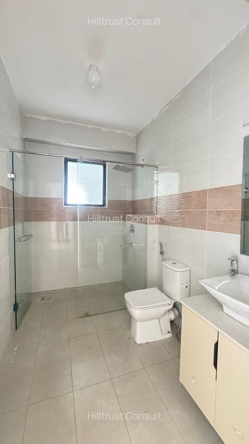 3 Bed Apartment with En Suite in General Mathenge - 8
