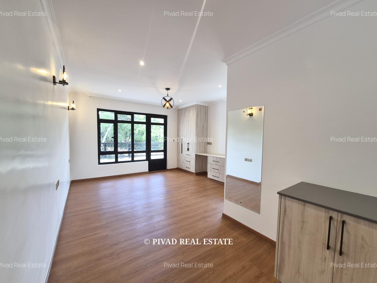 5 Bed House with Garden in Runda - 7