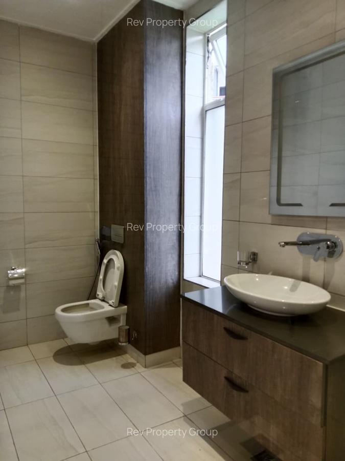 Serviced 3 Bed Apartment with En Suite in Westlands Area - 17