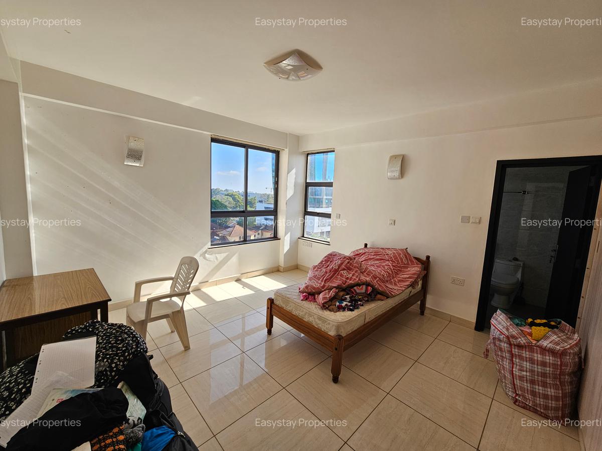 4 Bed Apartment with En Suite in Westlands Area - 8