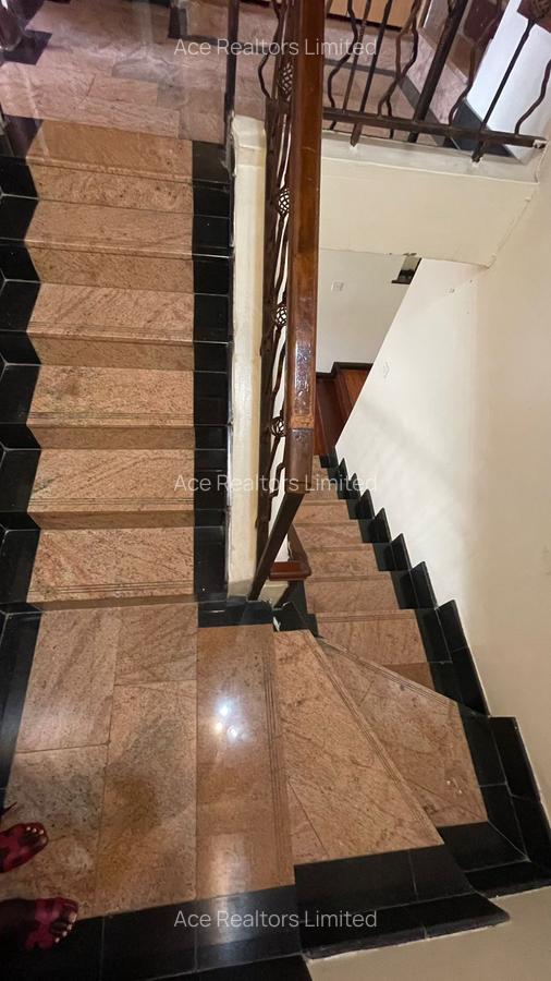 4 Bed Townhouse with En Suite at Laikipia Road - 11