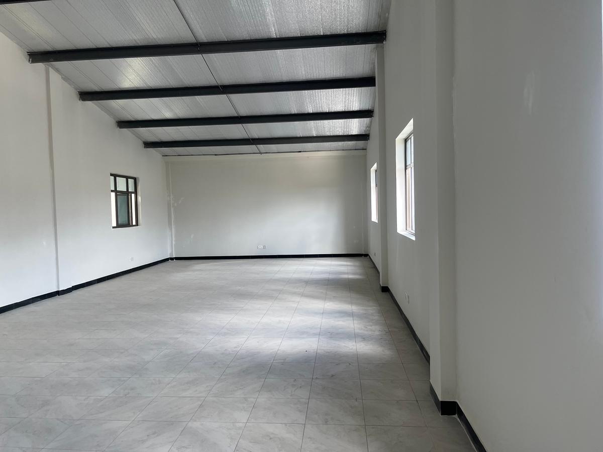 Warehouse with Parking in Industrial Area - 4