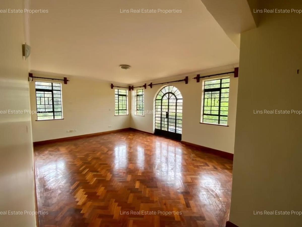 4 Bed Townhouse with En Suite in Kitisuru - 9