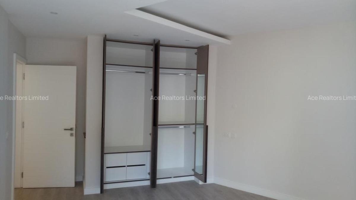 4 Bed Townhouse at Lavington - 9