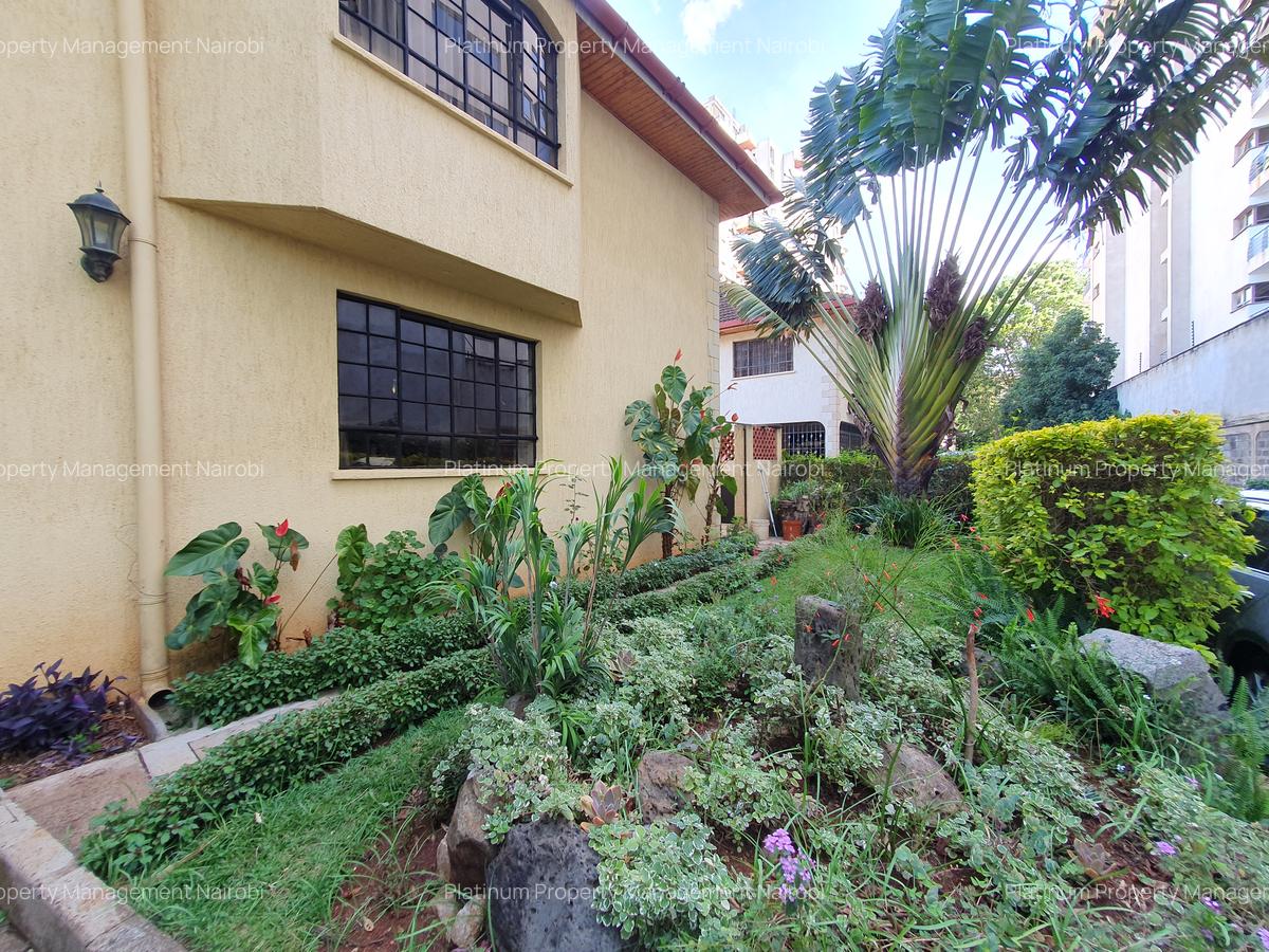 4 Bed Villa with En Suite at Donyo Sabuk Avenue - 16