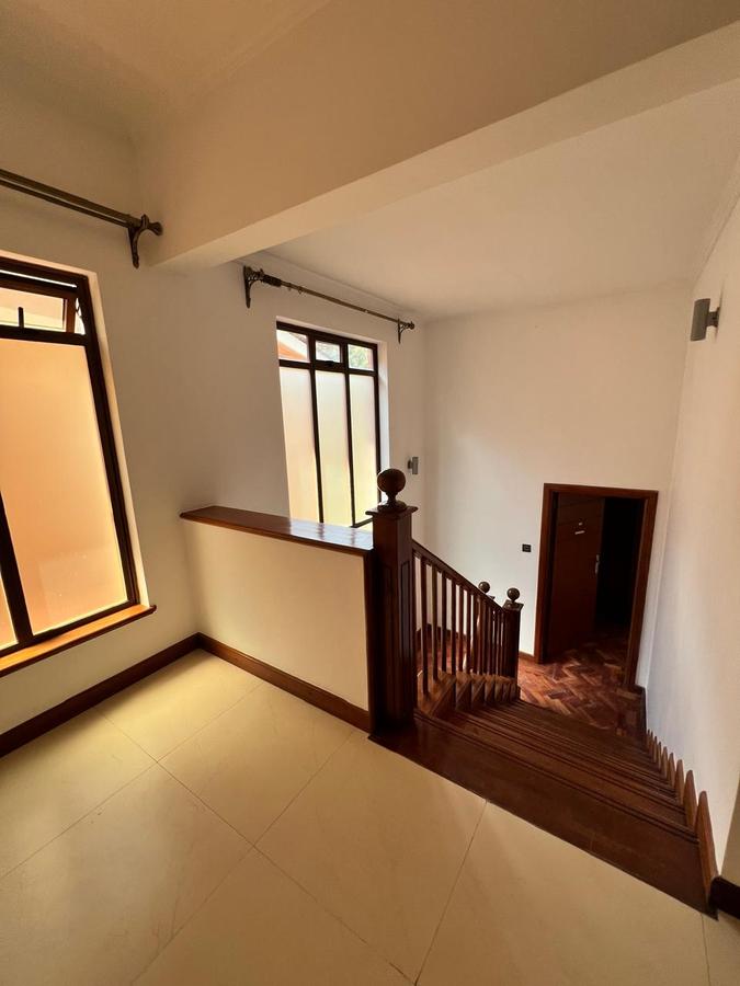 5 Bed Townhouse with En Suite in Lavington - 5