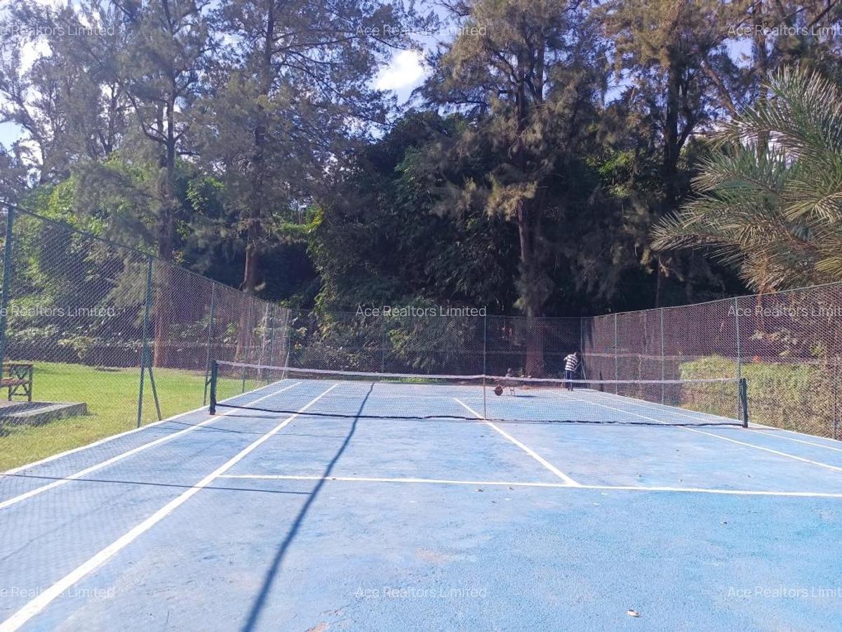 6 Bed Townhouse with En Suite at Muthaiga - 11