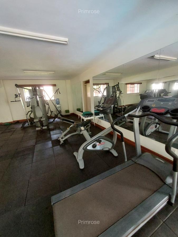 2 Bed Apartment in Riverside - 17