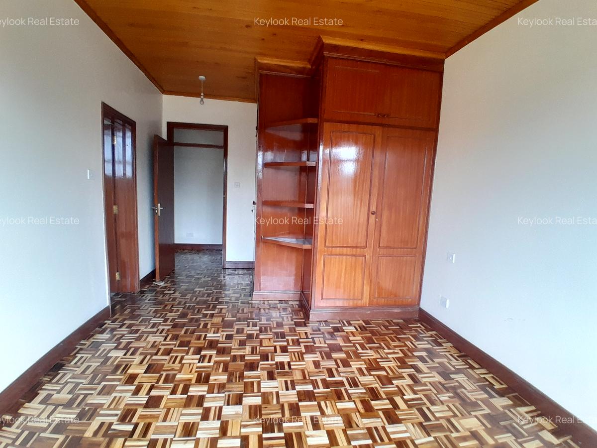 4 Bed Townhouse with En Suite at Lavington Green - 5
