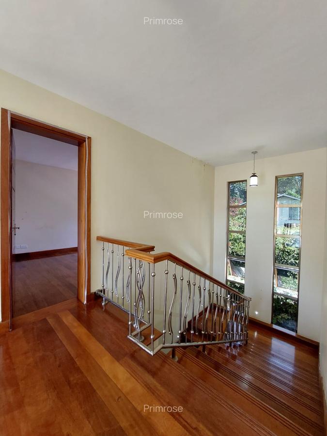 5 Bed Townhouse with En Suite in Lavington - 9