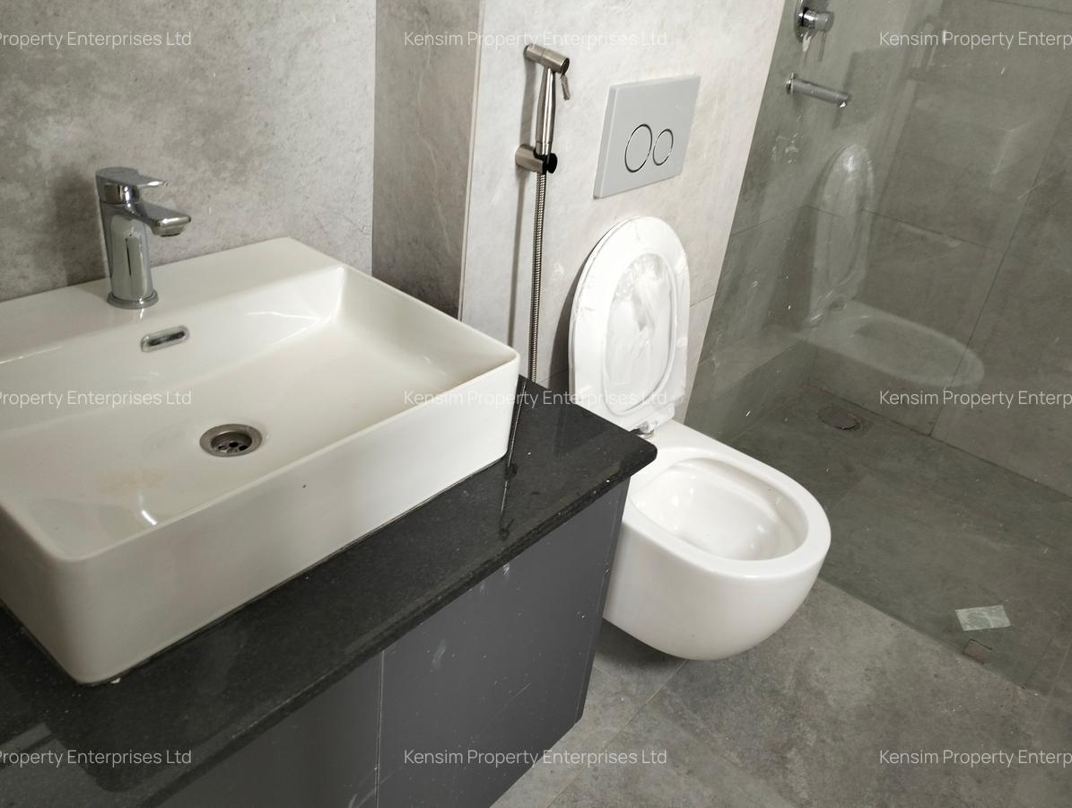 3 Bed Apartment with En Suite in Spring Valley - 10