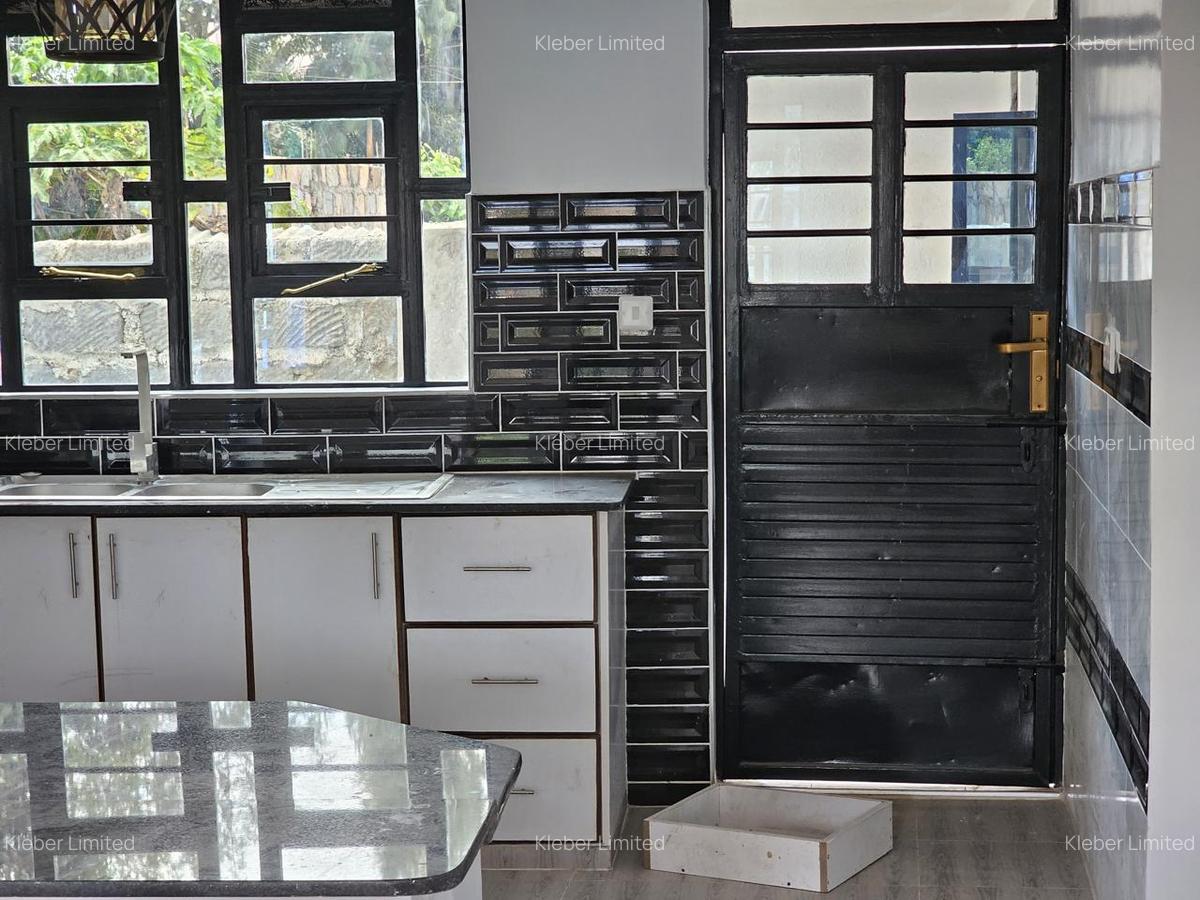 4 Bed House with En Suite in Gikambura - 5