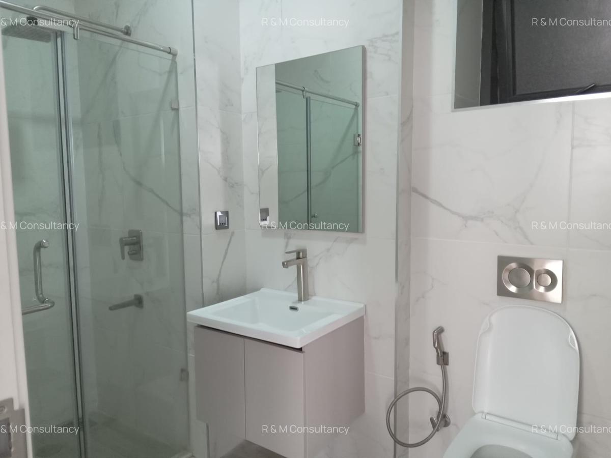 1 Bed Apartment with Swimming Pool at Lower East - 7