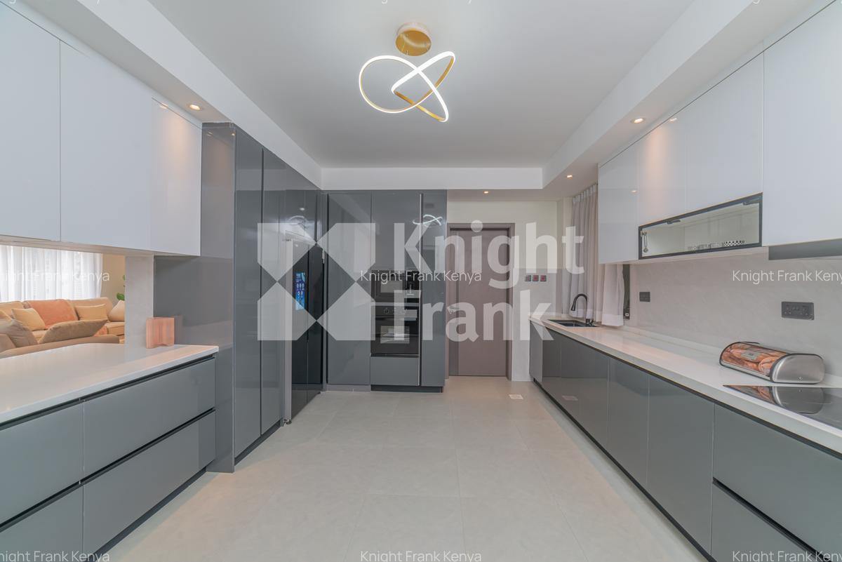 3 Bed Apartment with En Suite at 4Th Parklands Avenue - 4