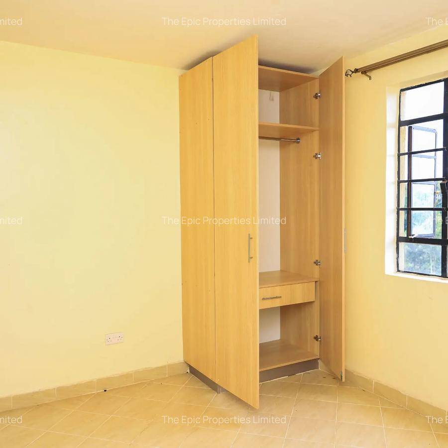 Studio Apartment with Parking in Kitisuru - 5