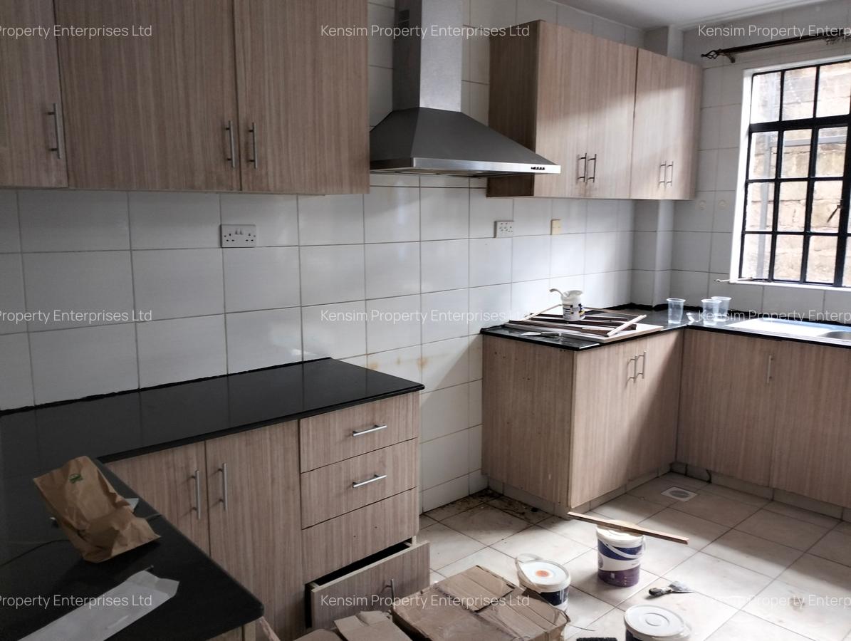 3 Bed Apartment with En Suite in Lavington - 5