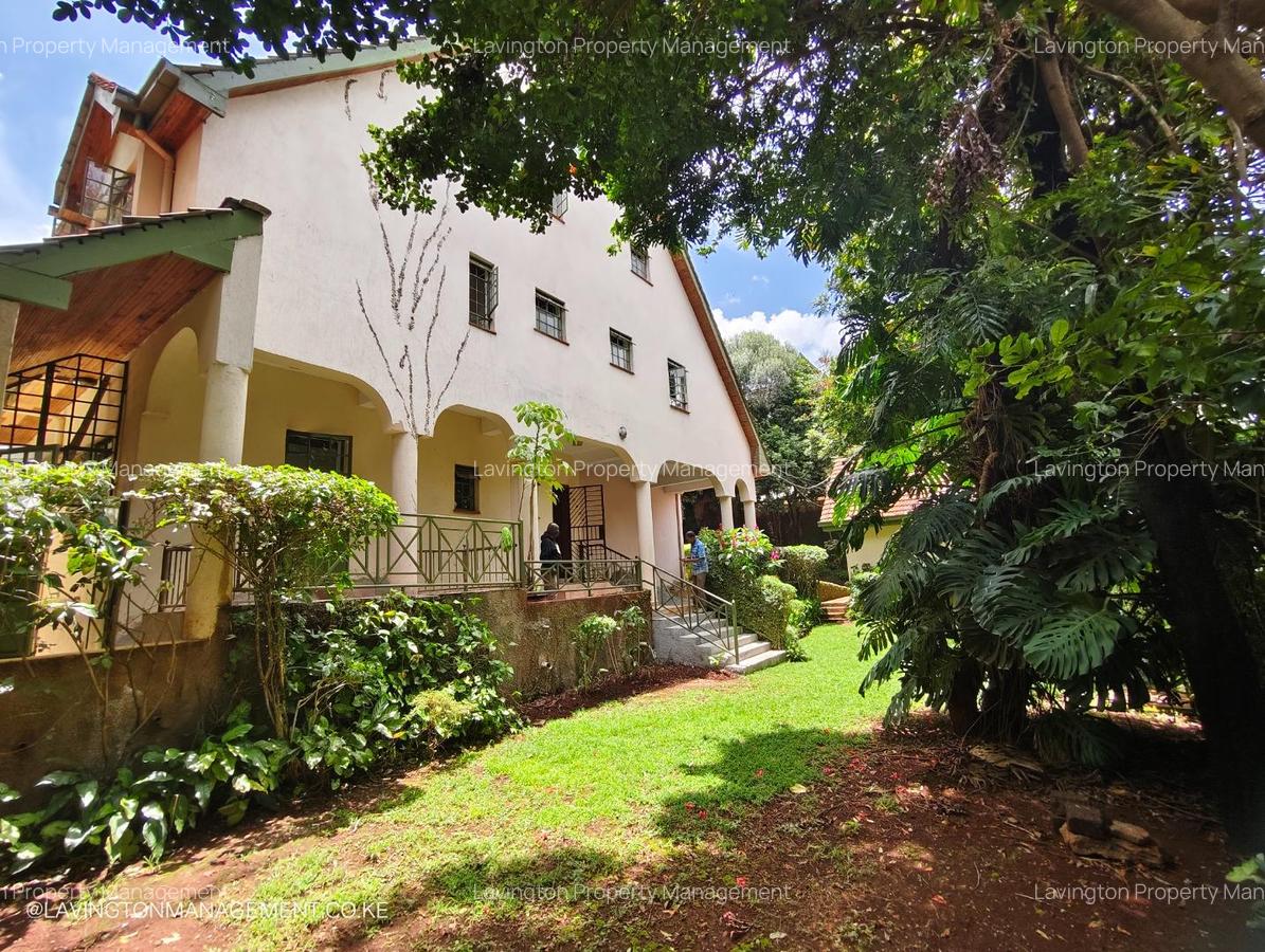 4 Bed Townhouse with En Suite at Lavington Green - 2