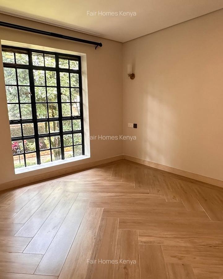 6 Bed Townhouse with En Suite at Convent Drive - 3