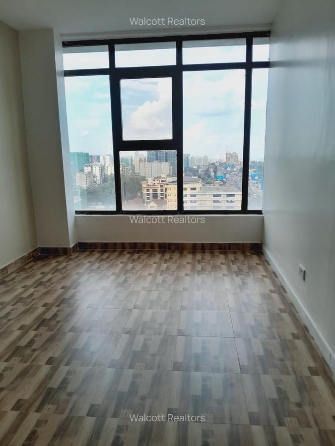 200 ft² Office with Service Charge Included at Adams Arcade - 3