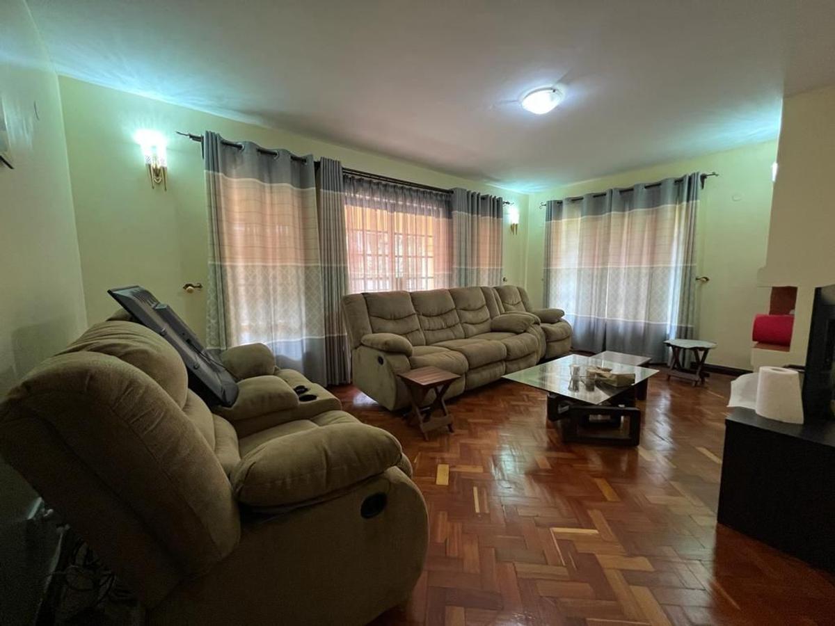 4 Bed Townhouse with En Suite in Lavington - 7