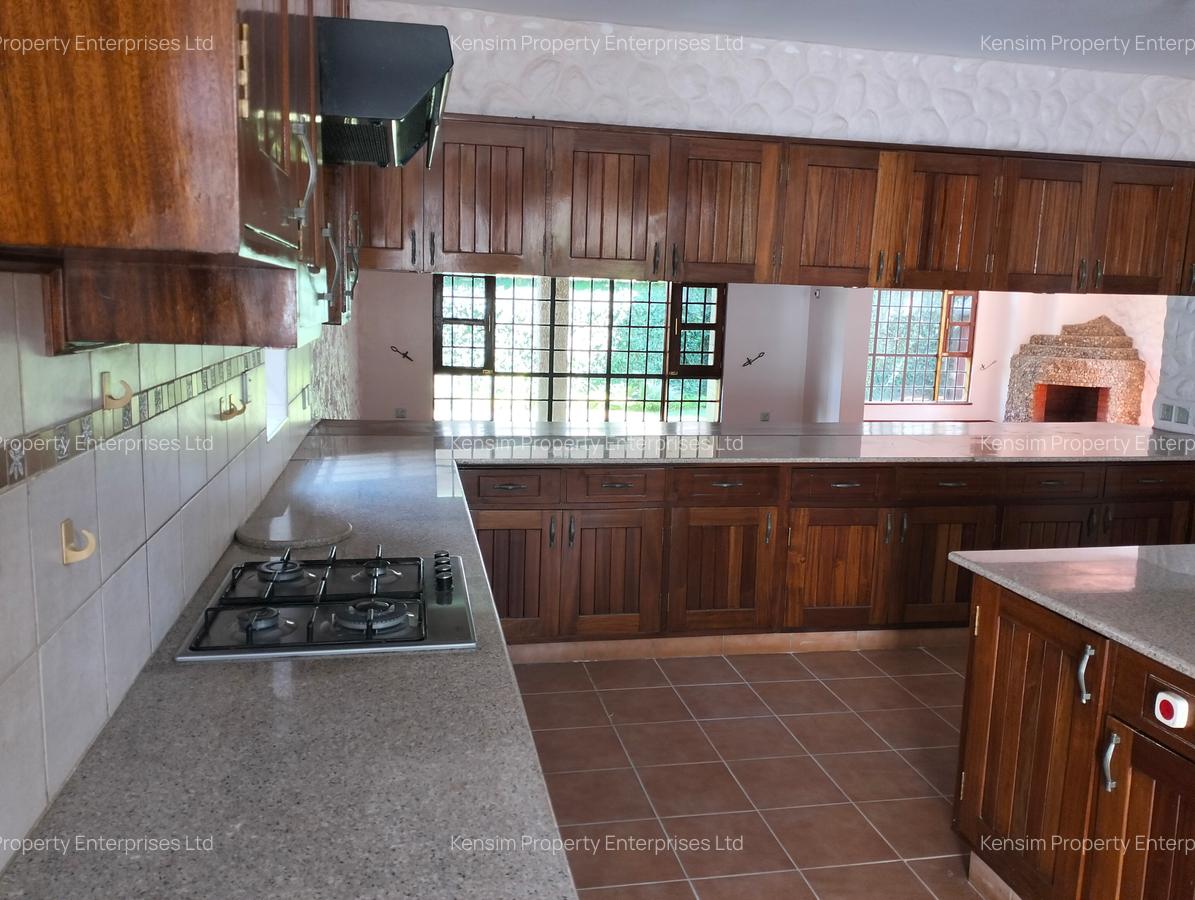 4 Bed Townhouse with En Suite in Spring Valley - 13