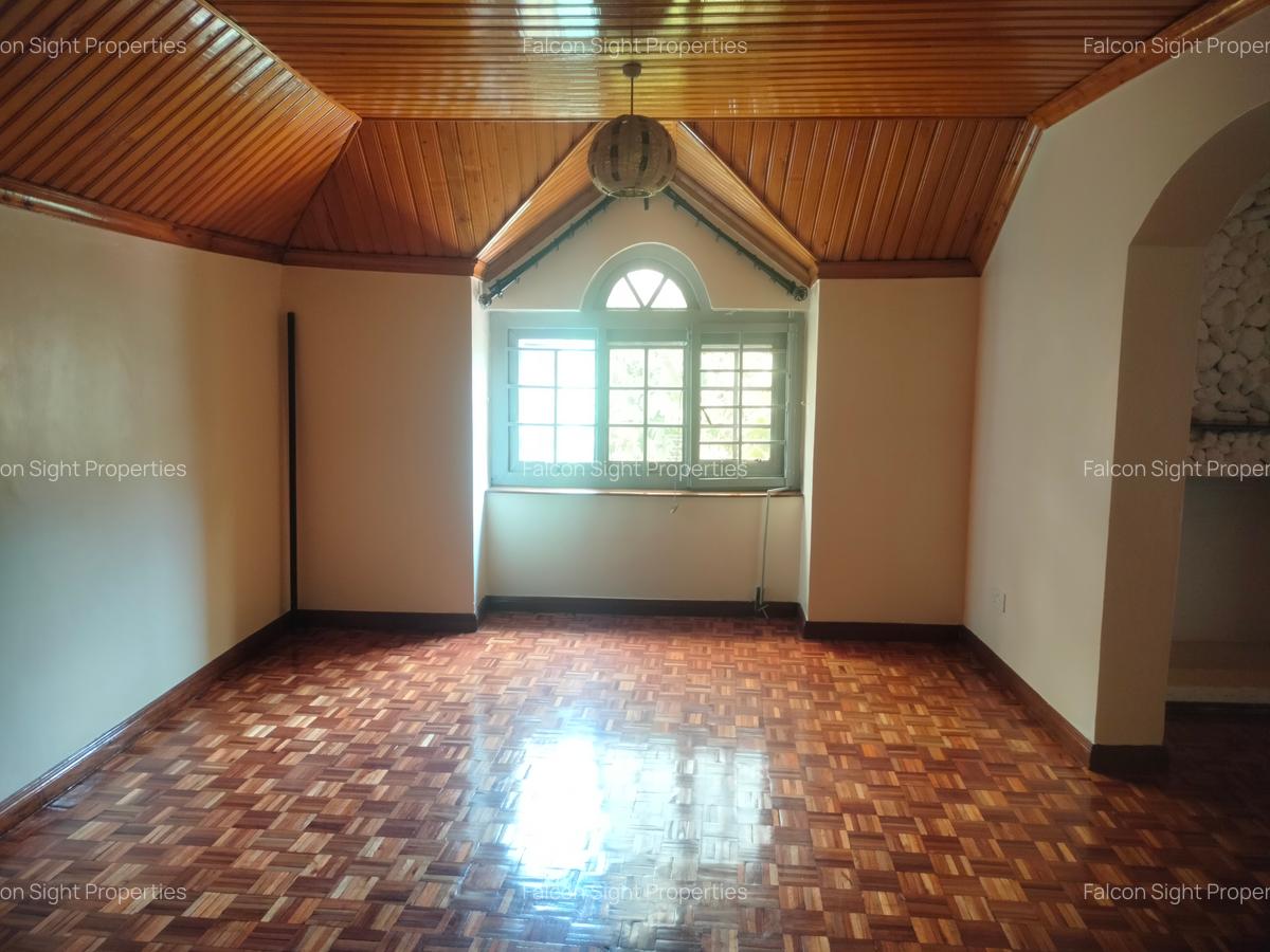 4 Bed Townhouse with Staff Quarters at Few Minutes Drive To Roslyn Academy And German School - 15