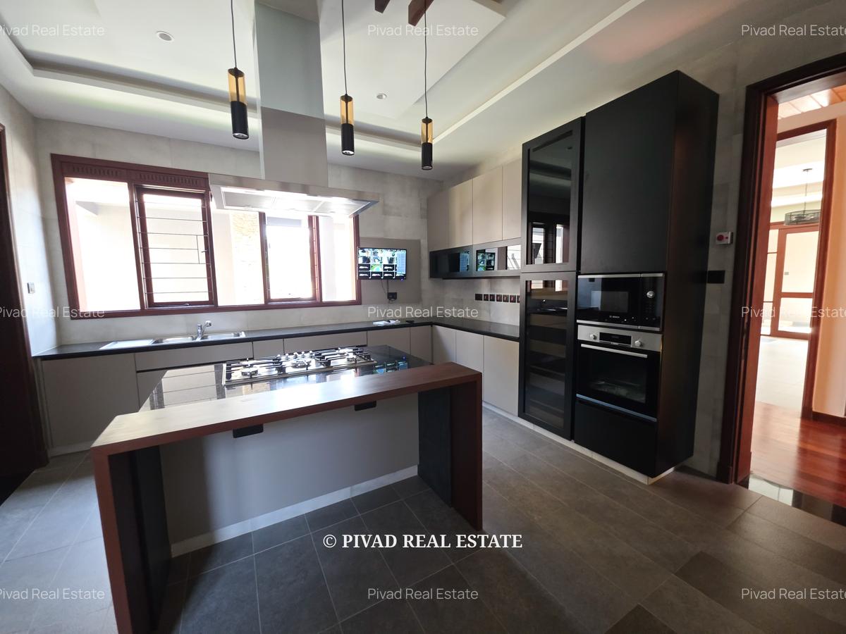 4 Bed House with Swimming Pool in Runda - 3