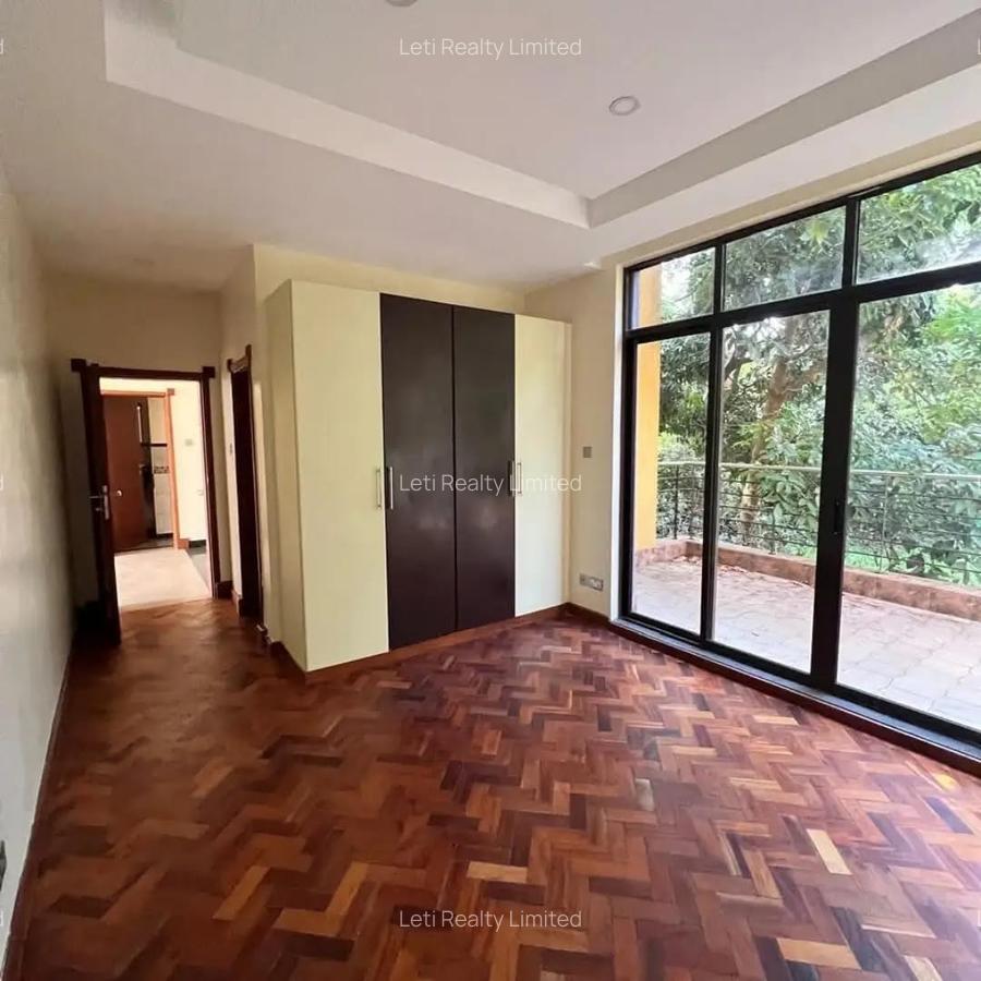 5 Bed Townhouse with En Suite in Lavington - 7