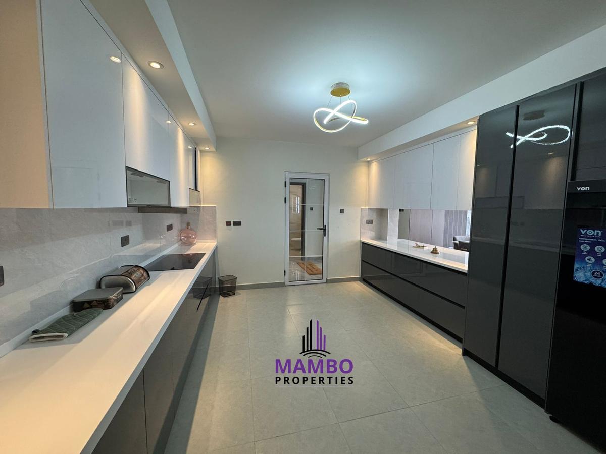 4 Bed Apartment with En Suite at 4Th Avenue - 2