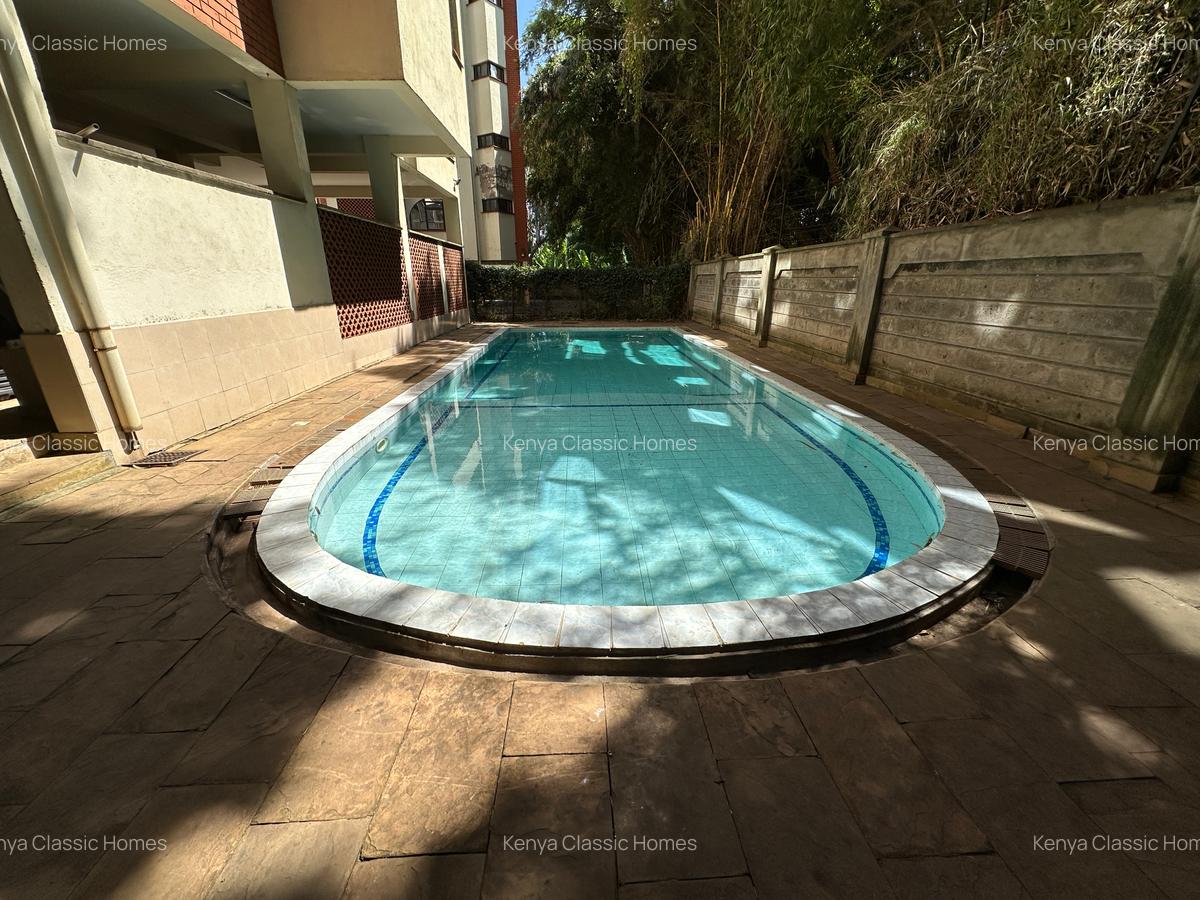 Serviced 3 Bed Apartment with En Suite at Statehouse - 18