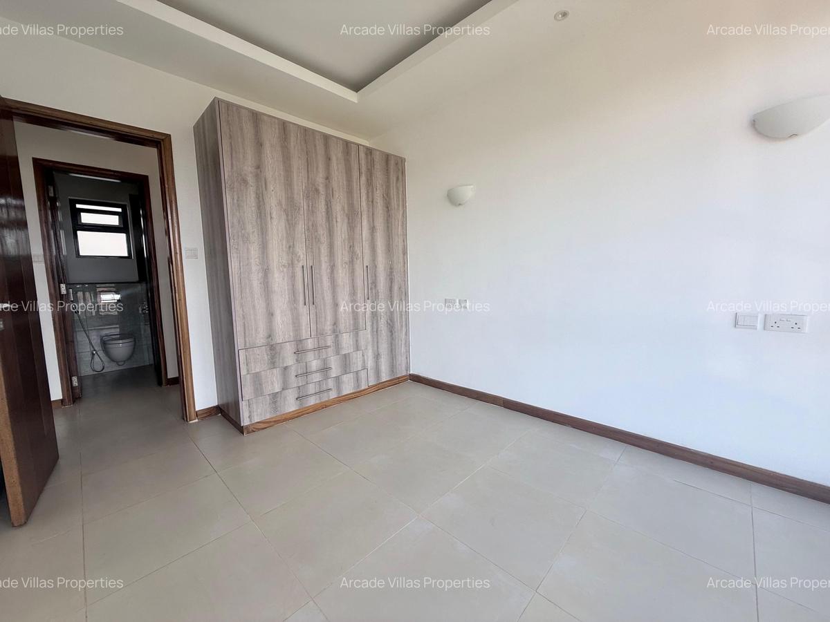 2 Bed Apartment with Swimming Pool in Westlands Area - 9