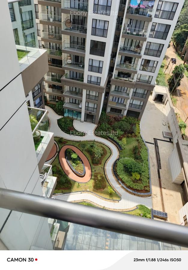 3 Bed Apartment with En Suite in Riverside - 5