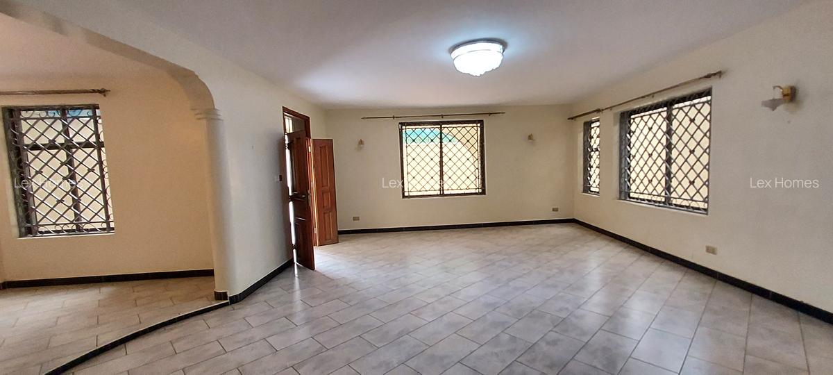 6 Bed House with En Suite at Magadi Road - 4