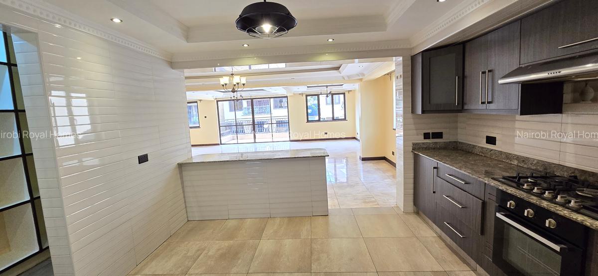 5 Bed Townhouse with En Suite at Lavington Green - 9
