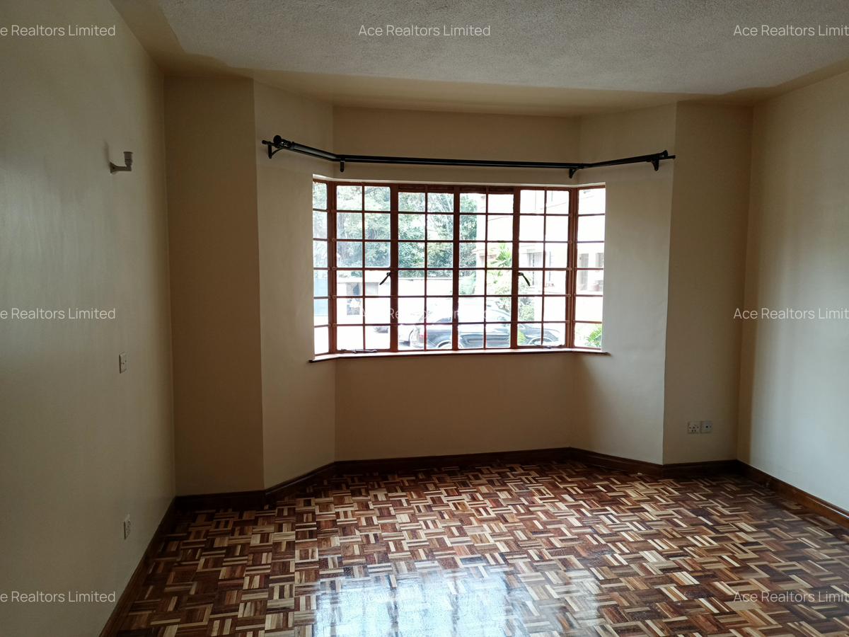 3 Bed Apartment with En Suite at Westlands Avenue - 10