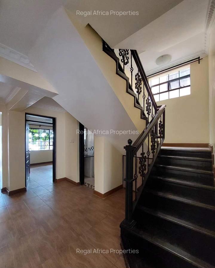 5 Bed Townhouse with En Suite at Muthangari Road - 2