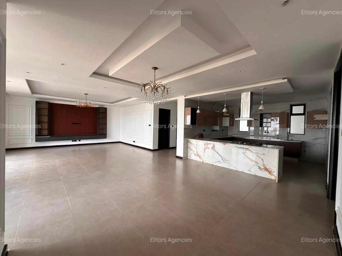 3 Bed Apartment with En Suite at Riverside Drive - 4