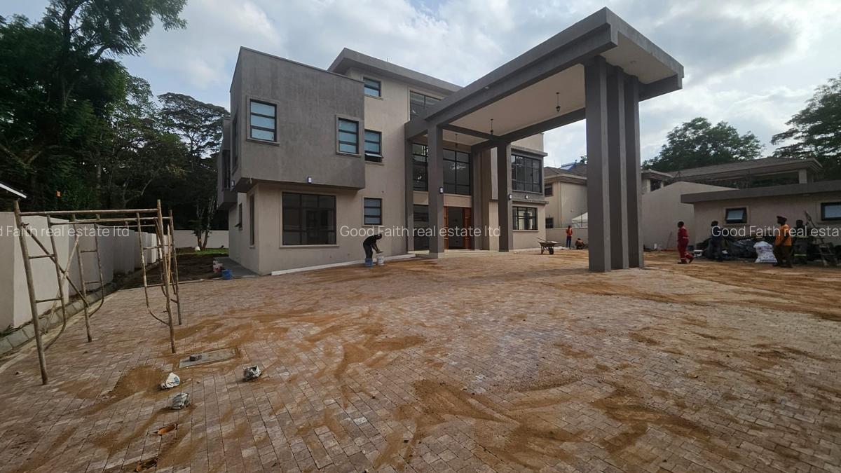 5 Bed House with En Suite in Karen - 2